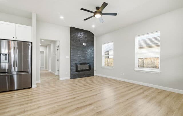 239 Porter St — photo 4