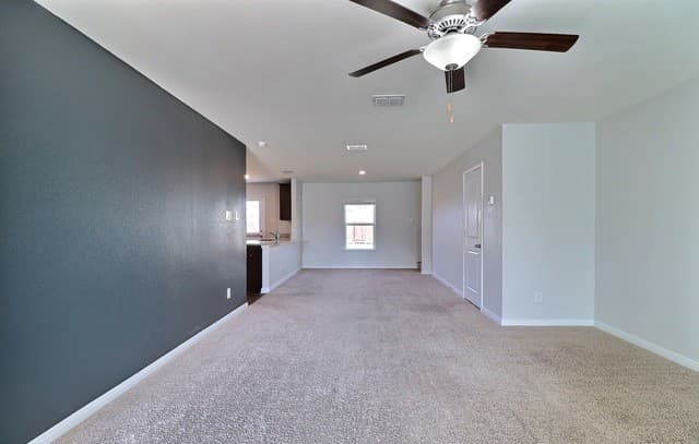 3-bedroom rental at 11811 Latour in San Antonio, TX — photo 4