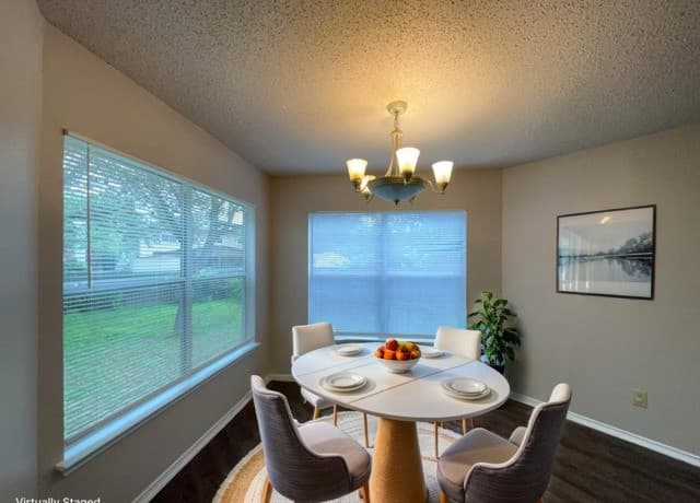 3-bedroom rental at 10535 Dugas Drive in San Antonio, TX — photo 3