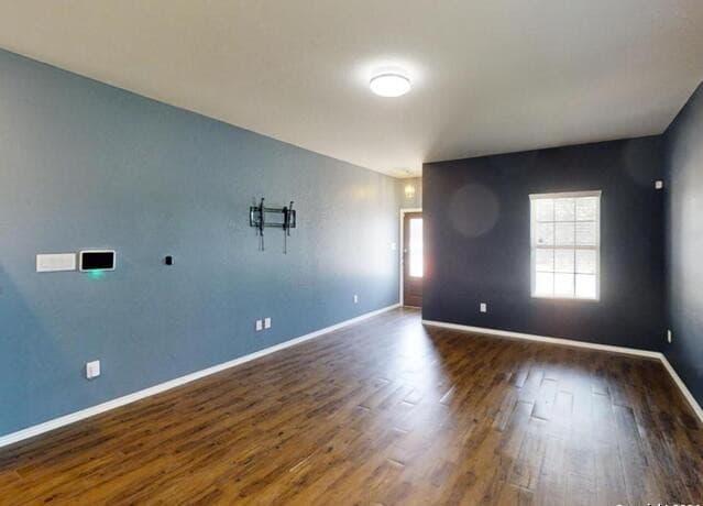 8403 Blackstone — photo 5