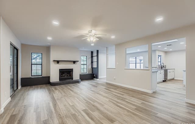 520 Marilyn — photo 5