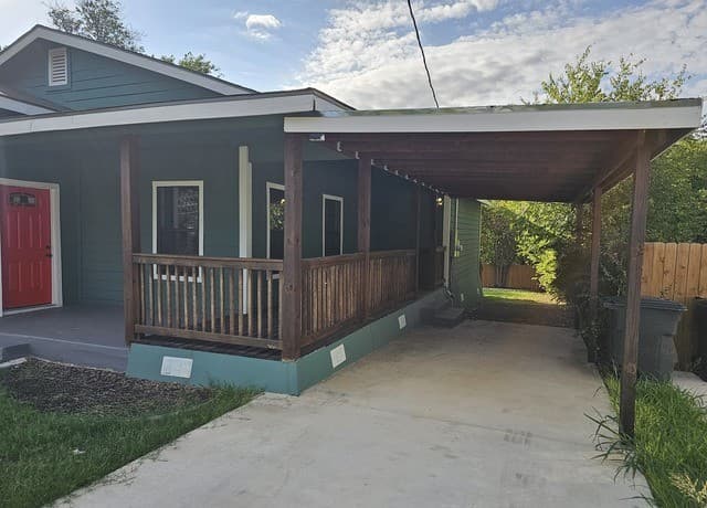 2236 Burnet — photo 4