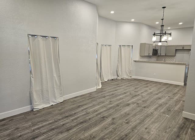 2236 Burnet — photo 5