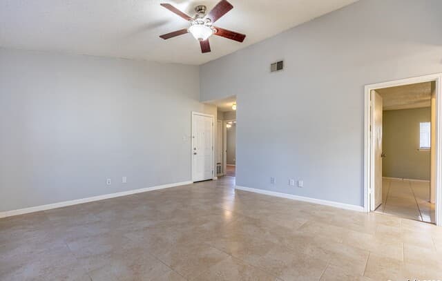 2914 Jardines — photo 4