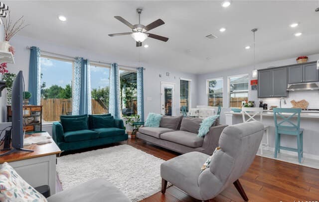 4-bedroom rental at 2219 Castello in San Antonio, TX — photo 4