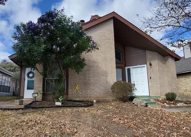 8427 Cranberry Hill Unit #2 — photo 4