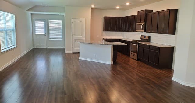 156 Harley Hay — photo 3