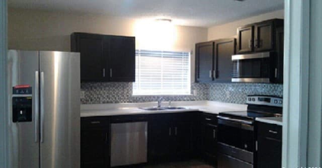 4-bedroom rental at 16331 Boulder Pass St in San Antonio, TX — photo 3