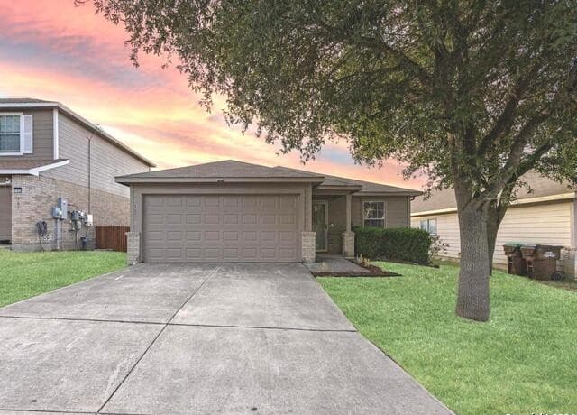 4-bedroom rental at 107 Venezia in San Antonio TX