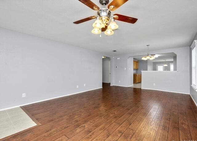 4-bedroom rental at 107 Venezia in San Antonio, TX — photo 2
