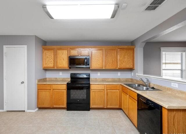 4-bedroom rental at 107 Venezia in San Antonio, TX — photo 5