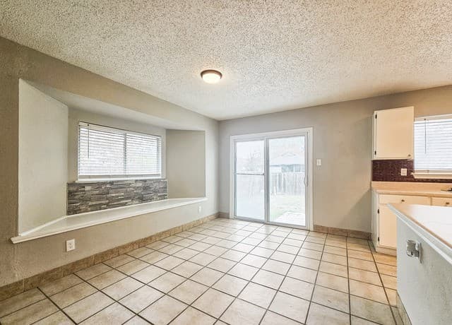 6631 Beech Trail — photo 3