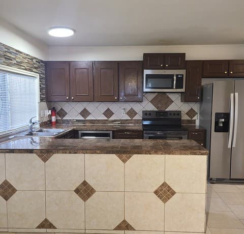 6602 Spring Manor — photo 3