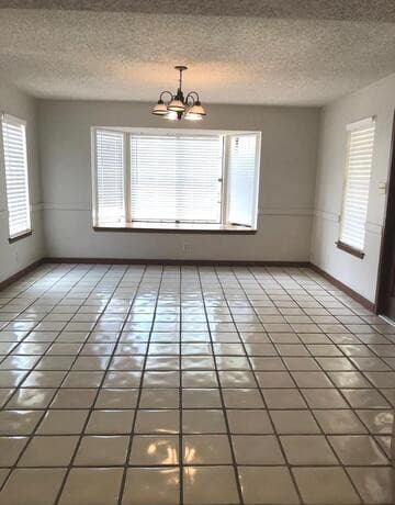 3-bedroom rental at 8535 Pendragon St in San Antonio, TX — photo 2