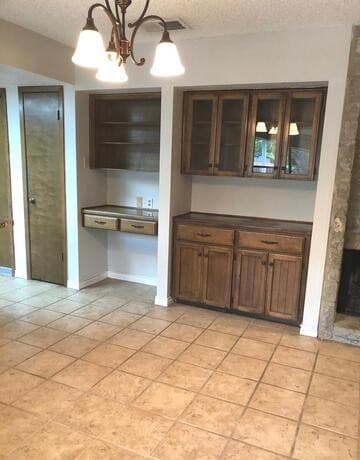 3-bedroom rental at 8535 Pendragon St in San Antonio, TX — photo 5