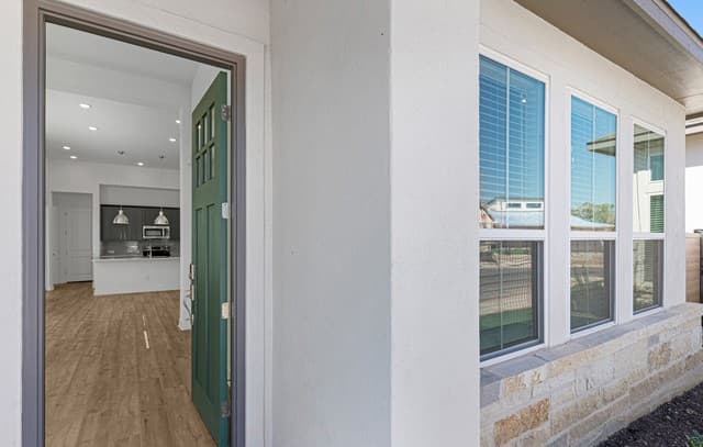 3-bedroom rental at 3523 N. Loop 1604 East Unit 2304 in San Antonio, TX — photo 2