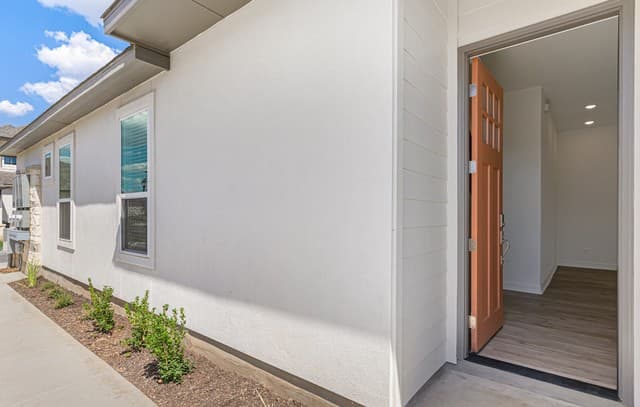 3-bedroom rental at 3523 N. Loop 1604 East Unit 704 in San Antonio, TX — photo 3