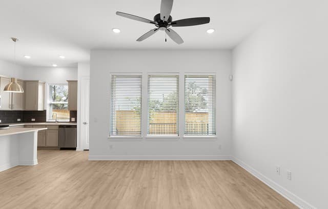 3-bedroom rental at 3523 N. Loop 1604 East Unit 704 in San Antonio, TX — photo 5