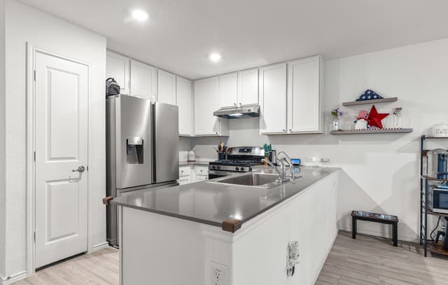 4534 Martin Way — photo 5