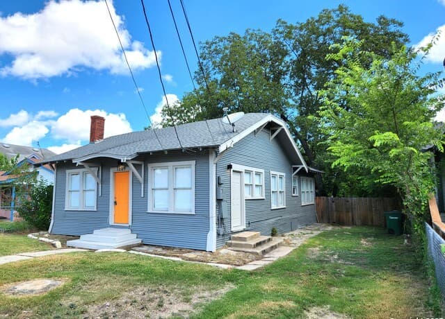 1309 Nolan — photo 2