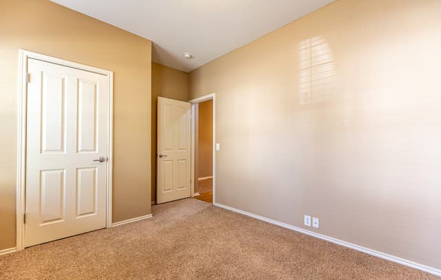 648 Rooster — photo 4