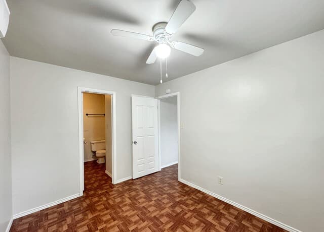 1-bedroom rental at 726 Denver Blvd Unit 3 in San Antonio, TX — photo 4