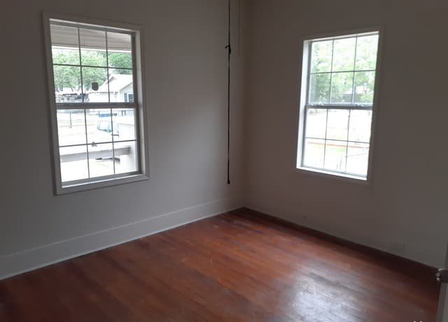 116 W Young — photo 4