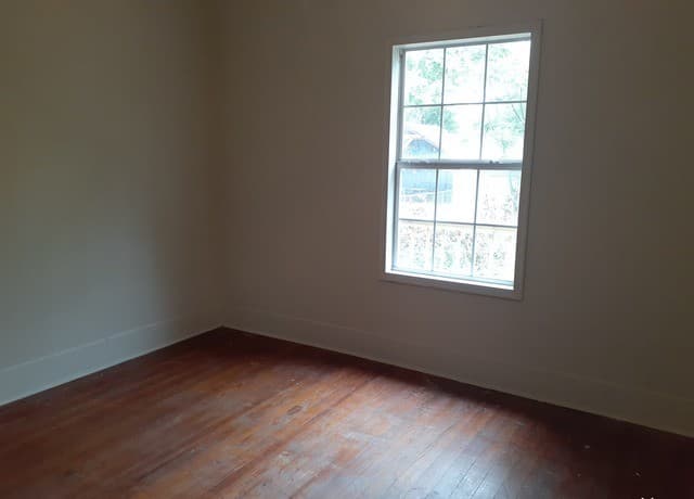 116 W Young — photo 5