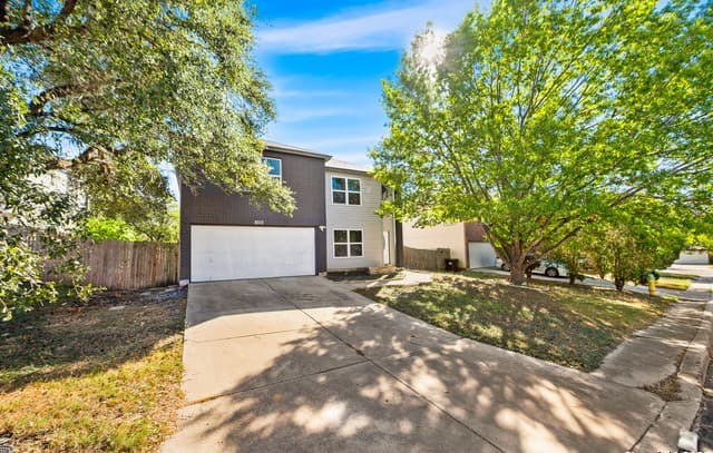 8010 Chestnut Gate — photo 2