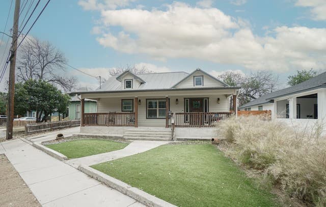 612 Leigh — photo 2