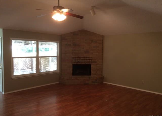 2601 Cedar Ln — photo 2