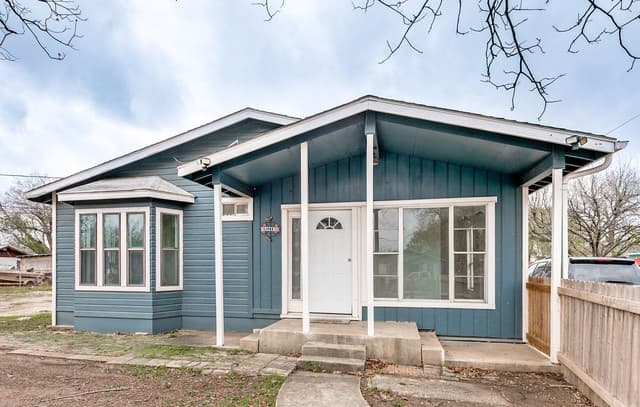 146 Caddo Unit A — photo 1