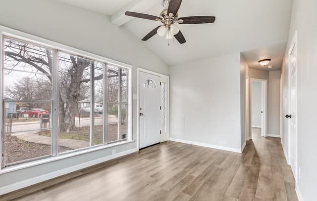 146 Caddo Unit A — photo 4