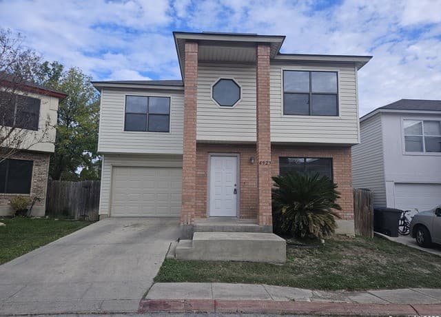 3-bedroom rental at 4923 Hill Mist in San Antonio TX