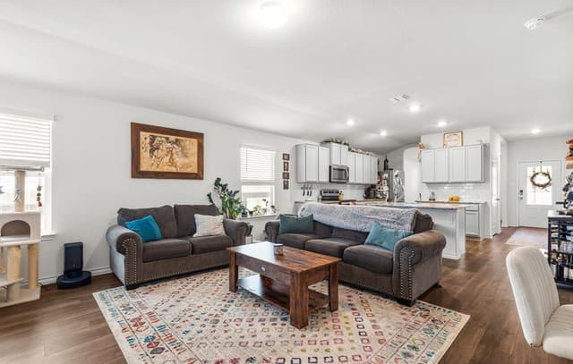 3-bedroom rental at 7226 Perseus in San Antonio, TX — photo 3