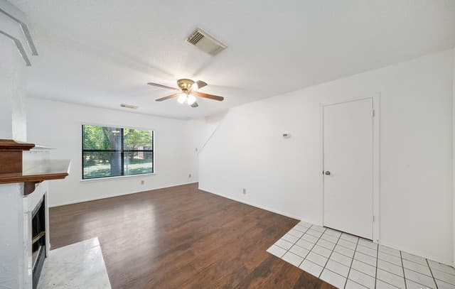 3-bedroom rental at 12811 Hunting Bear in San Antonio, TX — photo 5