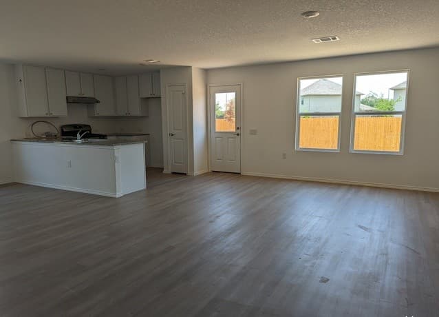 7350 Rosada Way — photo 2