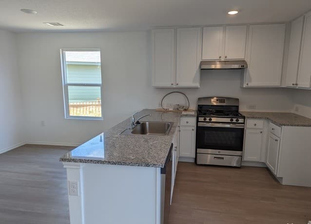 7350 Rosada Way — photo 3