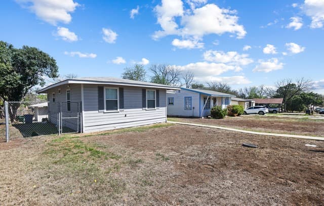 939 John Page Dr. — photo 3