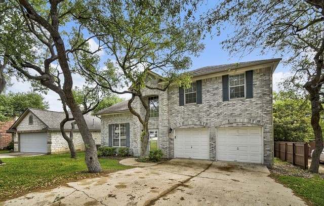 3-bedroom rental at 25210 Battle Lk in San Antonio, TX — photo 2
