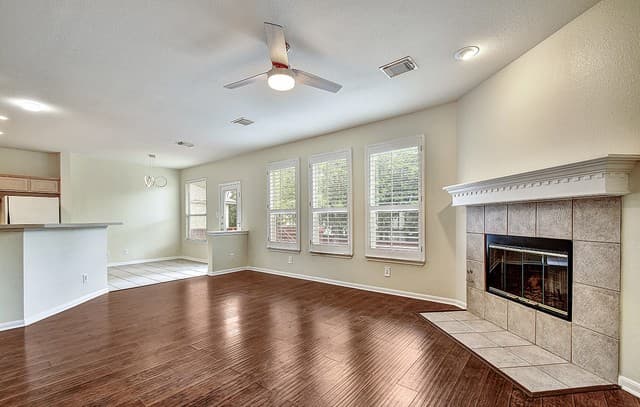 3-bedroom rental at 25210 Battle Lk in San Antonio, TX — photo 4