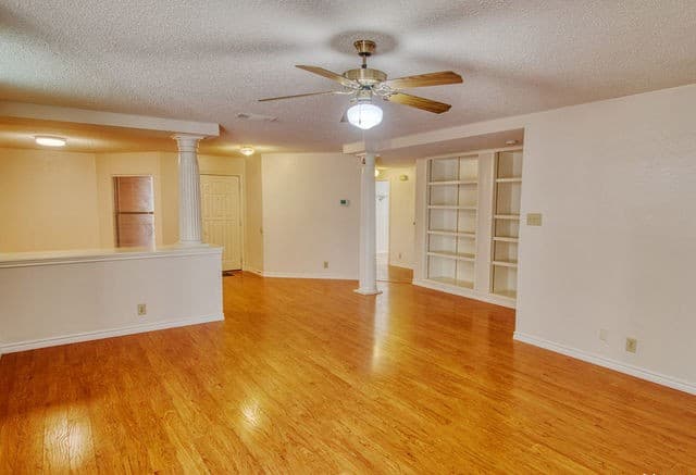 13911 Edge Point Dr — photo 2