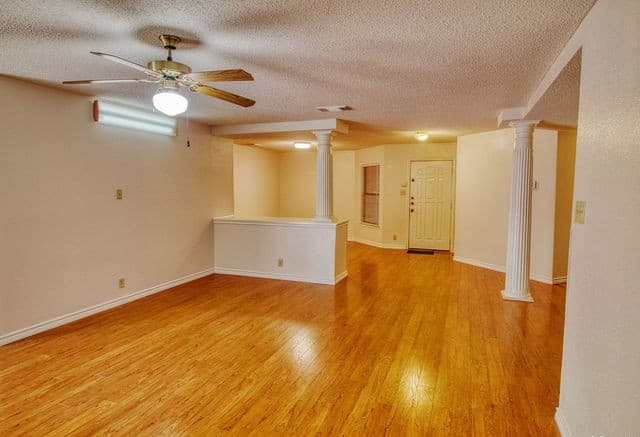 13911 Edge Point Dr — photo 4