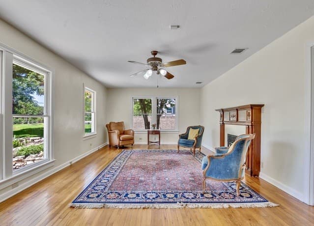 785 Burr — photo 4