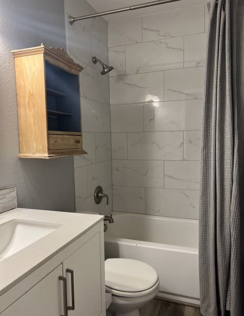 210 Meadowlane — photo 3