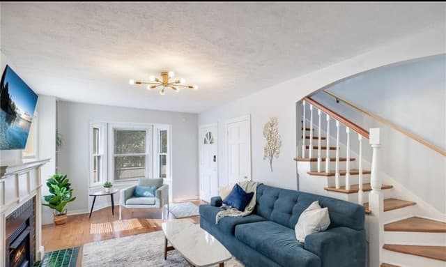 2-bedroom rental at 422 Pershing Unit B in San Antonio, TX — photo 3