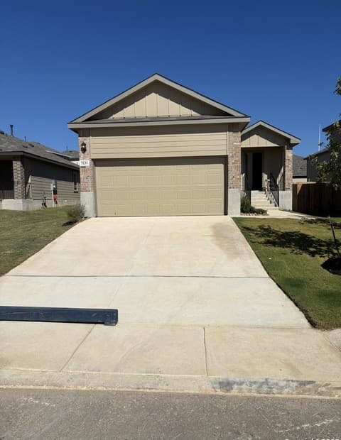 4-bedroom rental at 5131 Blind Shot in San Antonio, TX — photo 2