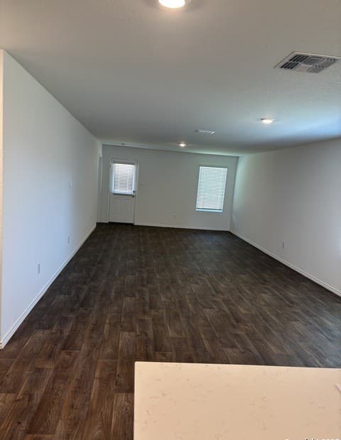 4-bedroom rental at 5131 Blind Shot in San Antonio, TX — photo 3
