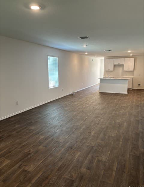 4-bedroom rental at 5131 Blind Shot in San Antonio, TX — photo 4