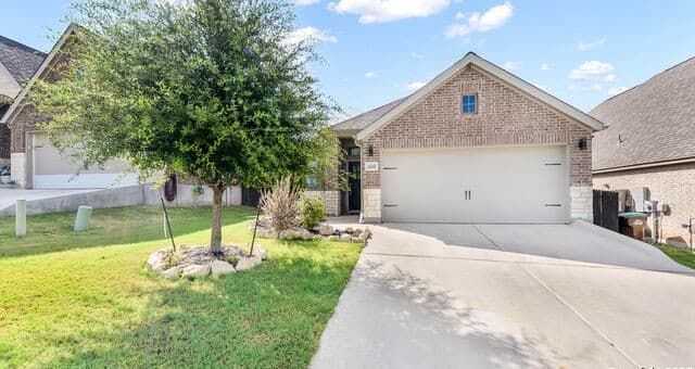 3-bedroom rental at 2105 Elysian in San Antonio TX